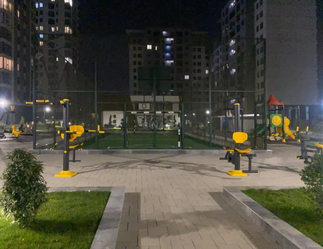 Kirayə verilir 2 otaqlı mənzil 50 m²