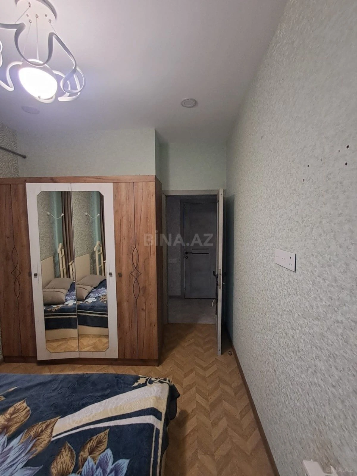 Satılır 2 otaqlı mənzil 55 m²