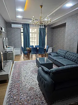 Kirayə verilir 3 otaqlı mənzil 170 m²