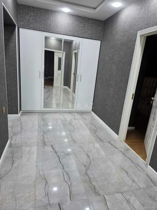 Kirayə verilir 3 otaqlı mənzil 170 m²