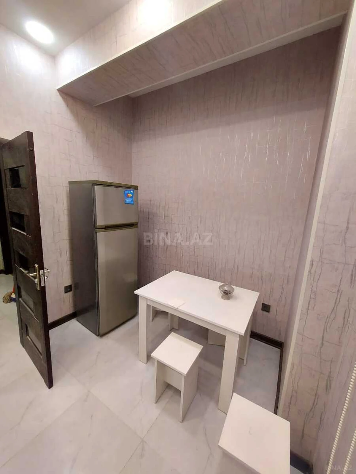 Kirayə verilir 2 otaqlı mənzil 65 m²