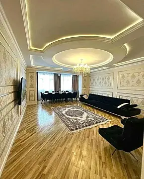 Satılır 2 otaqlı mənzil 91 m²