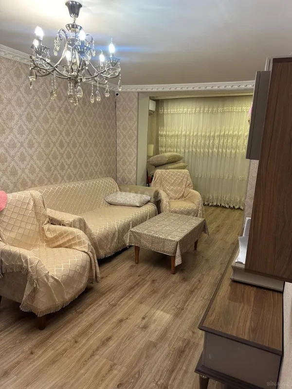 Kirayə verilir 2 otaqlı mənzil 45 m²