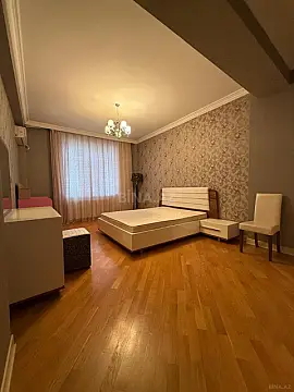 Kirayə verilir 3 otaqlı mənzil 125 m²