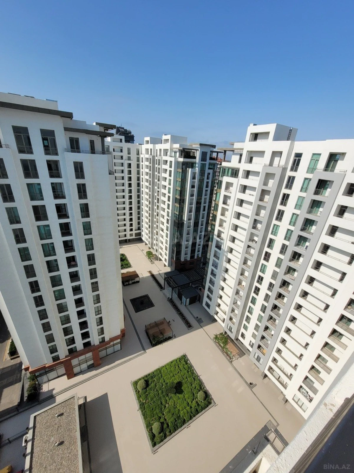 Satılır 3 otaqlı mənzil 100 m²