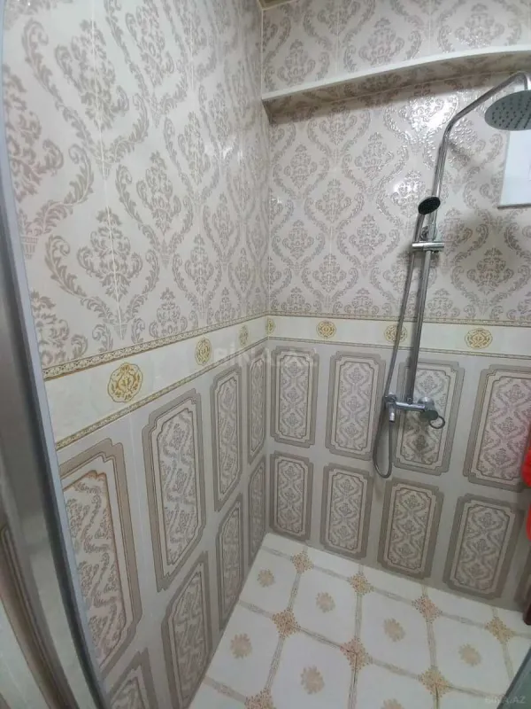 Satılır 3 otaqlı mənzil 110 m²