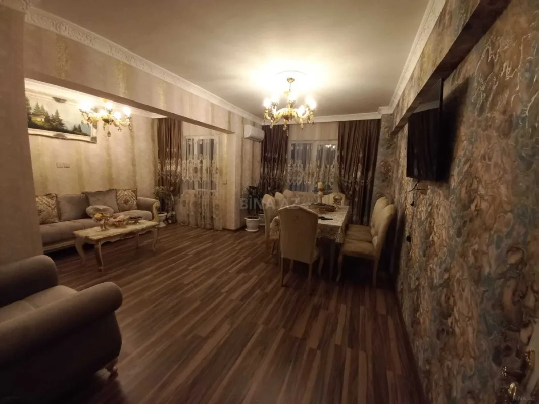 Satılır 3 otaqlı mənzil 110 m²