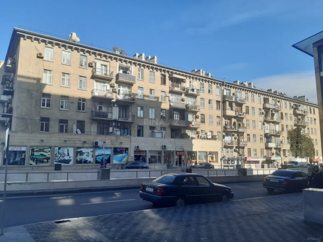 Kirayə verilir 4 otaqlı mənzil 110 m²