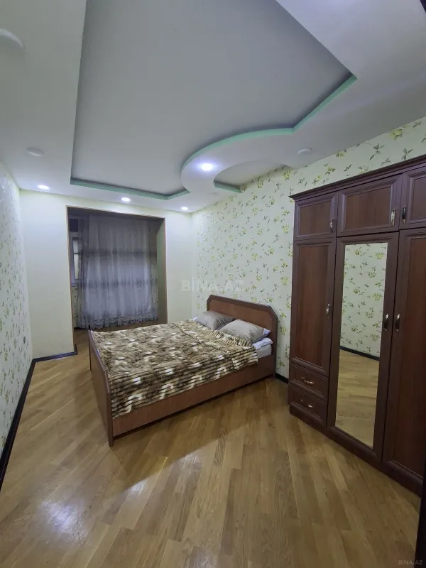 Kirayə verilir 4 otaqlı mənzil 110 m²