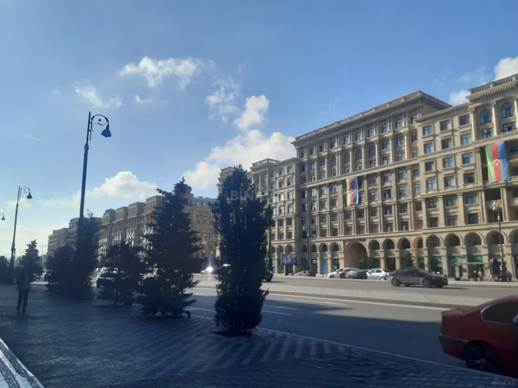 Kirayə verilir 4 otaqlı mənzil 110 m²