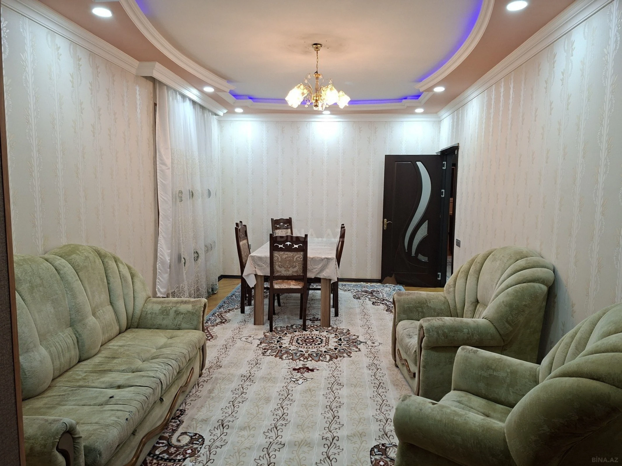 Kirayə verilir 4 otaqlı mənzil 110 m²