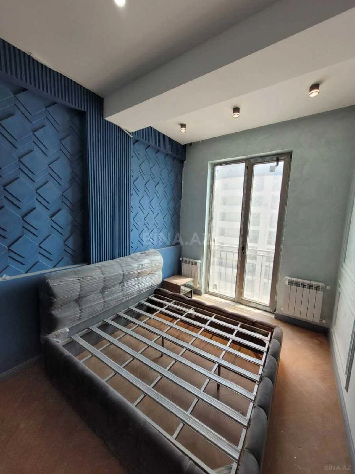 Satılır 4 otaqlı mənzil 100 m²