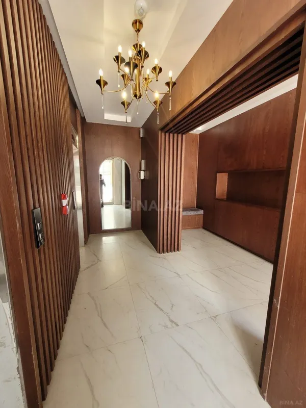 Satılır 4 otaqlı mənzil 100 m²