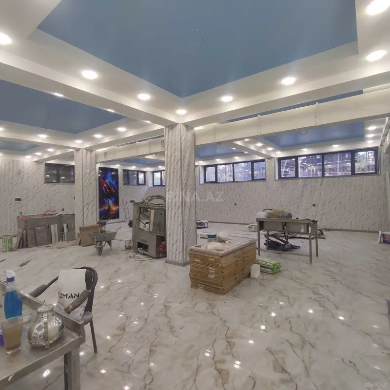 Kirayə verilir obyekt 256 m²