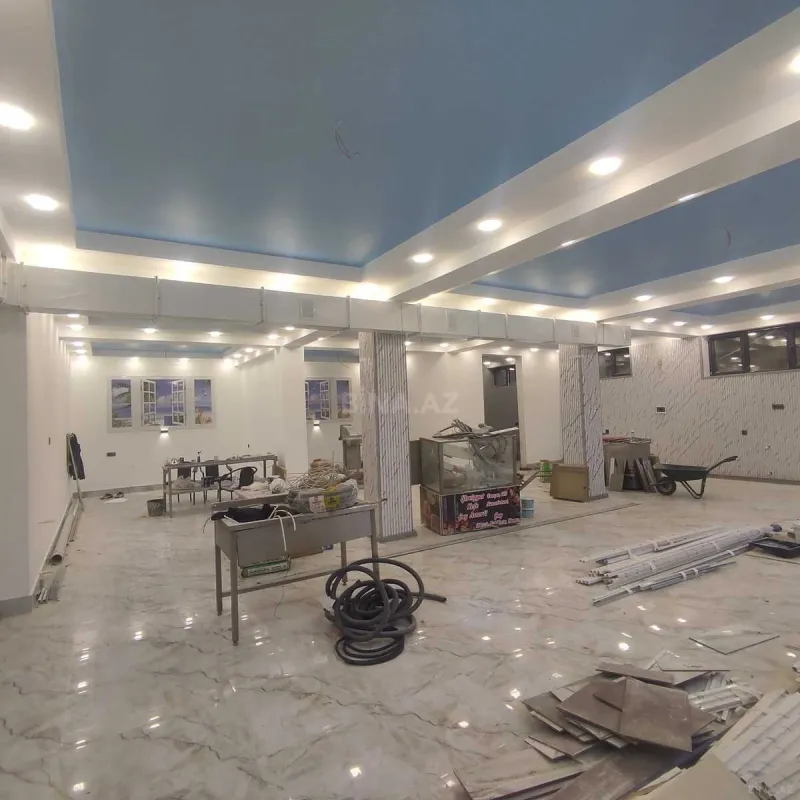 Kirayə verilir obyekt 256 m²