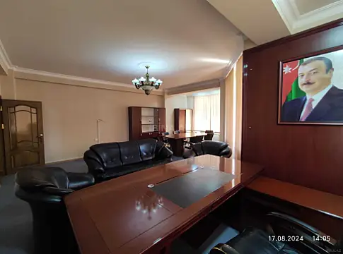 Satılır 4 otaqlı mənzil 170 m² — Bakı, Badamdar 4 otaq 170.00 m²