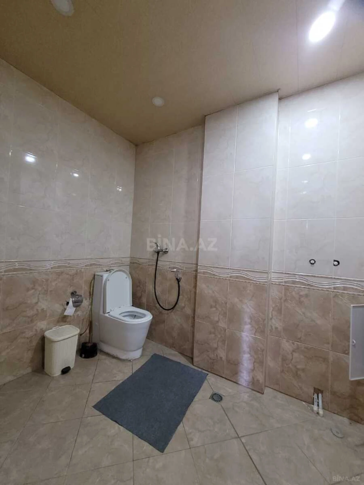 Satılır 4 otaqlı mənzil 170 m²