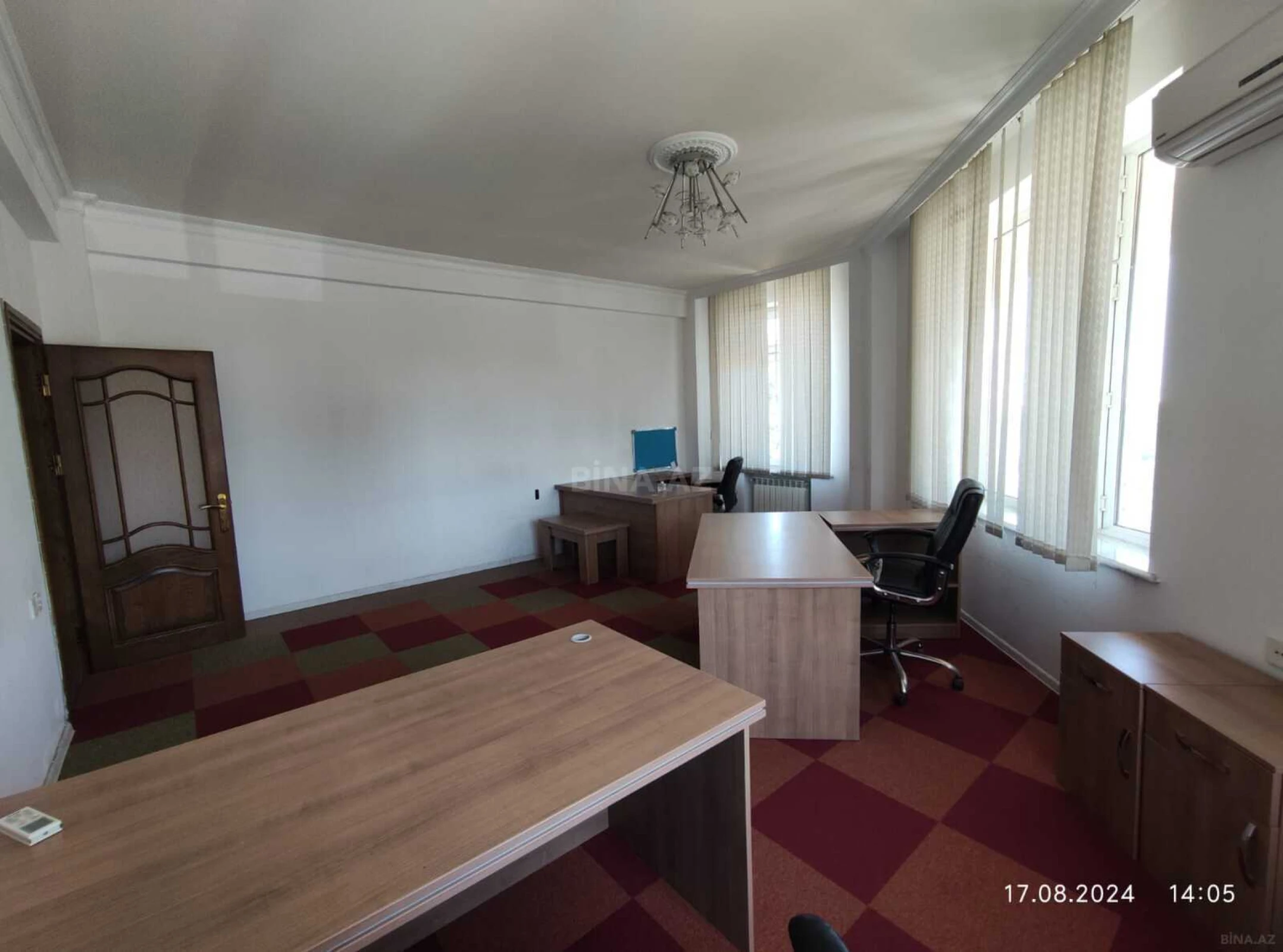 Satılır 4 otaqlı mənzil 170 m²