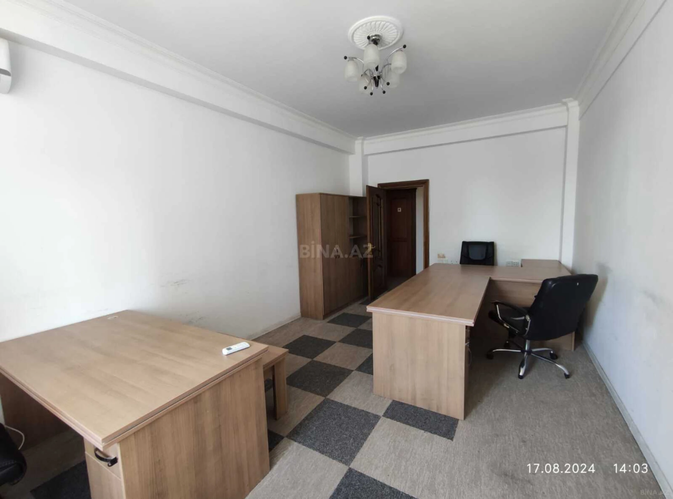 Satılır 4 otaqlı mənzil 170 m²
