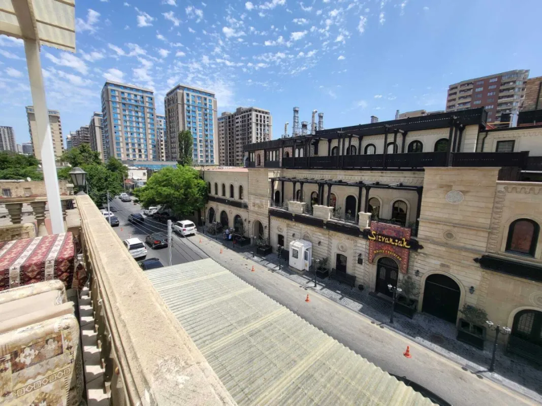 Kirayə verilir obyekt 1150 m²