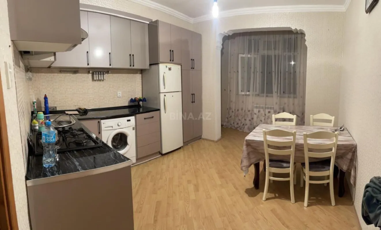 Kirayə verilir 3 otaqlı mənzil 105 m²