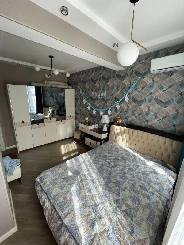 Satılır 3 otaqlı mənzil 90 m²