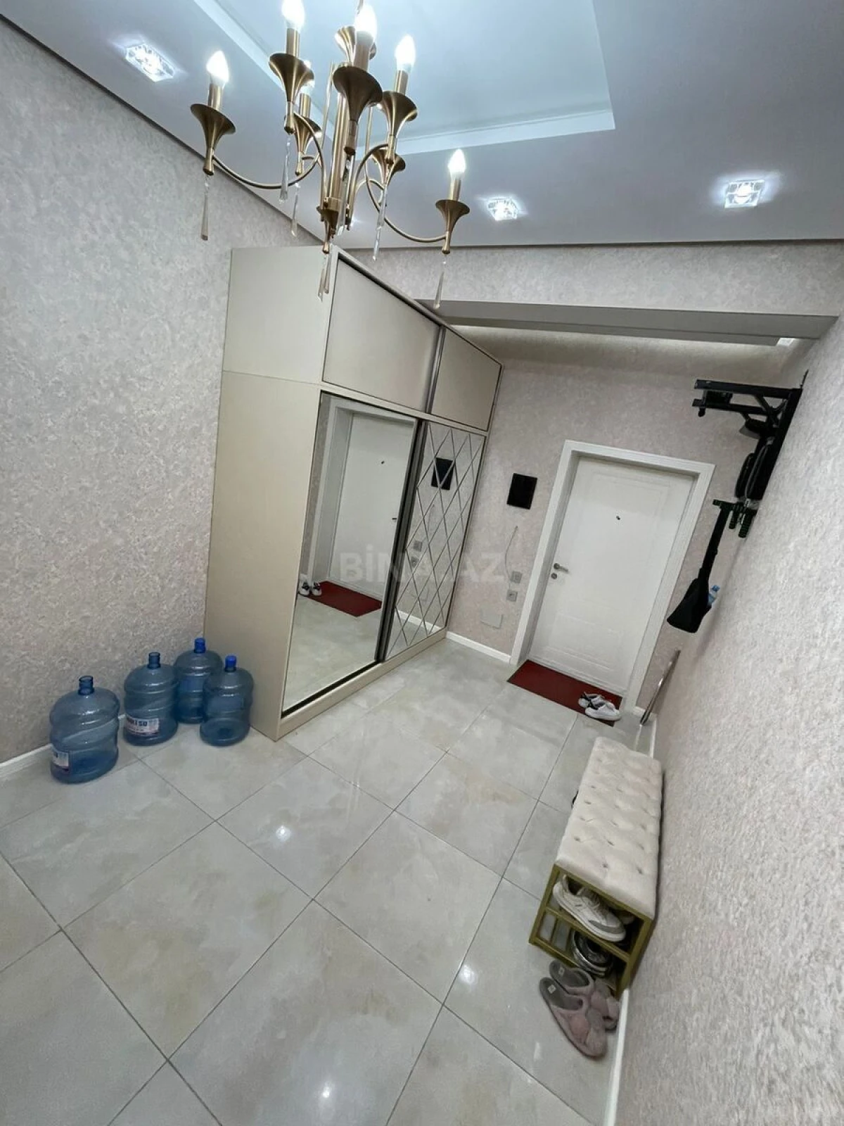 Satılır 3 otaqlı mənzil 90 m²