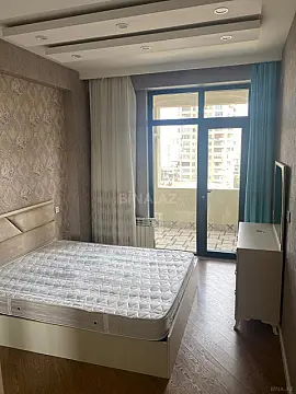 Kirayə verilir 2 otaqlı mənzil 75 m²