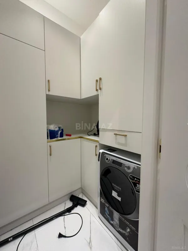 Kirayə verilir 2 otaqlı mənzil 105 m²