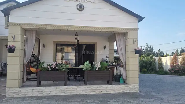 Satılır 5 otaqlı həyət evi 220 m²