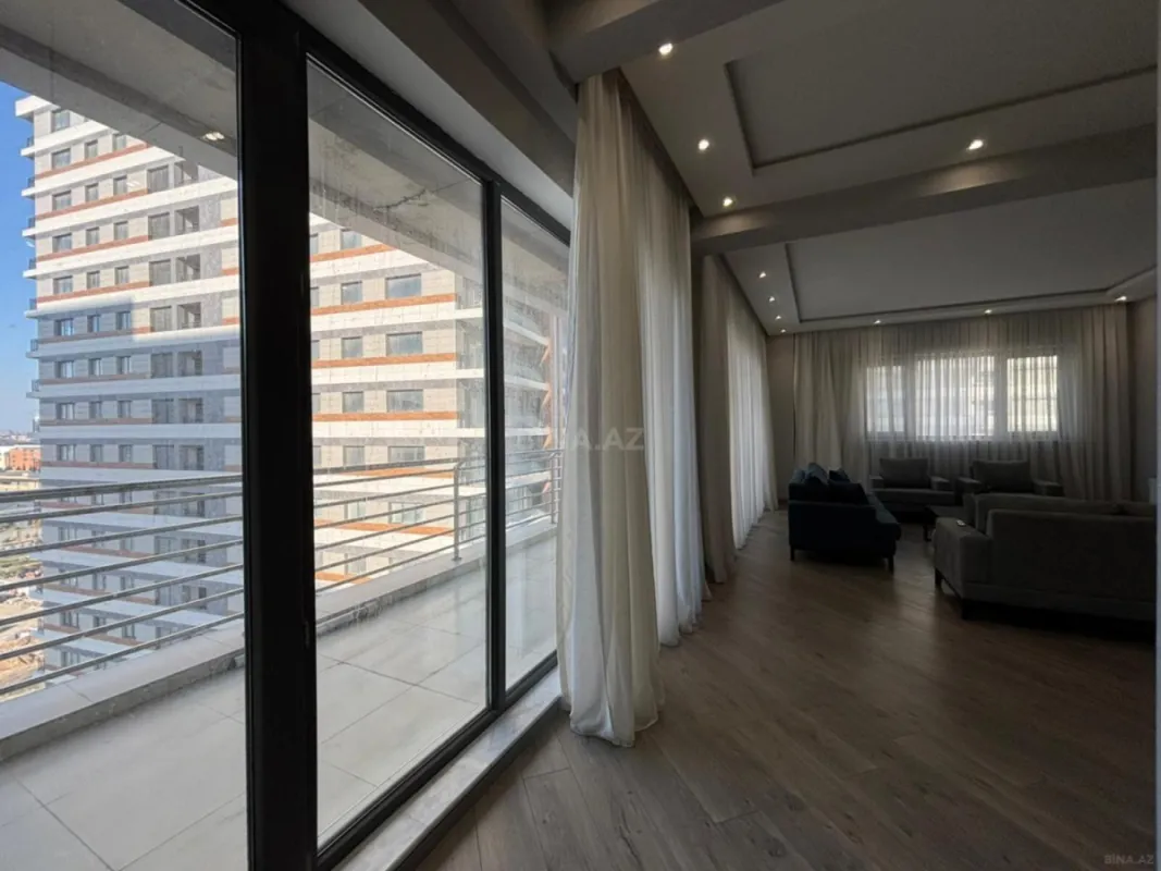 Kirayə verilir 3 otaqlı mənzil 152 m²