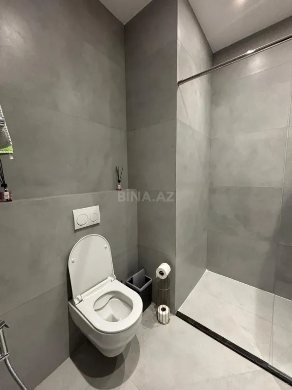 Kirayə verilir 3 otaqlı mənzil 152 m²