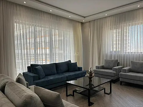 Kirayə verilir 3 otaqlı mənzil 152 m²