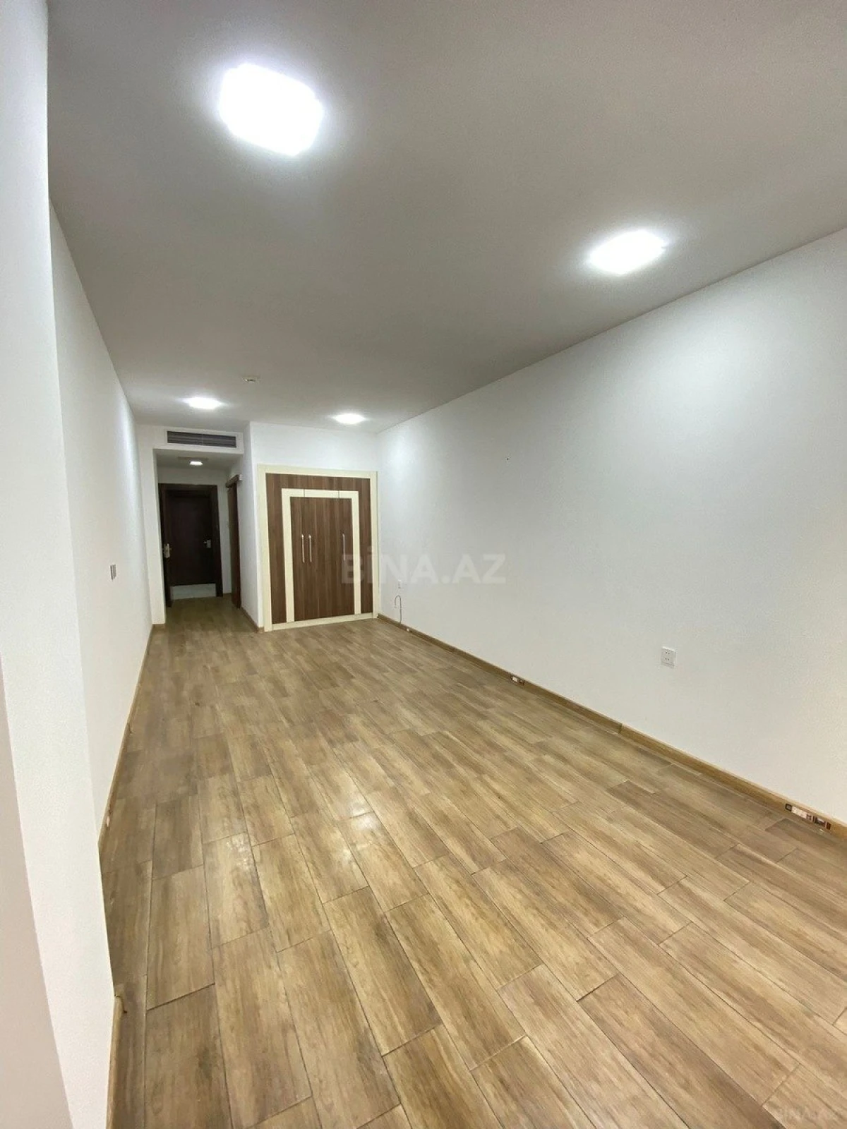 Kirayə verilir 1 otaqlı ofis 32 m²