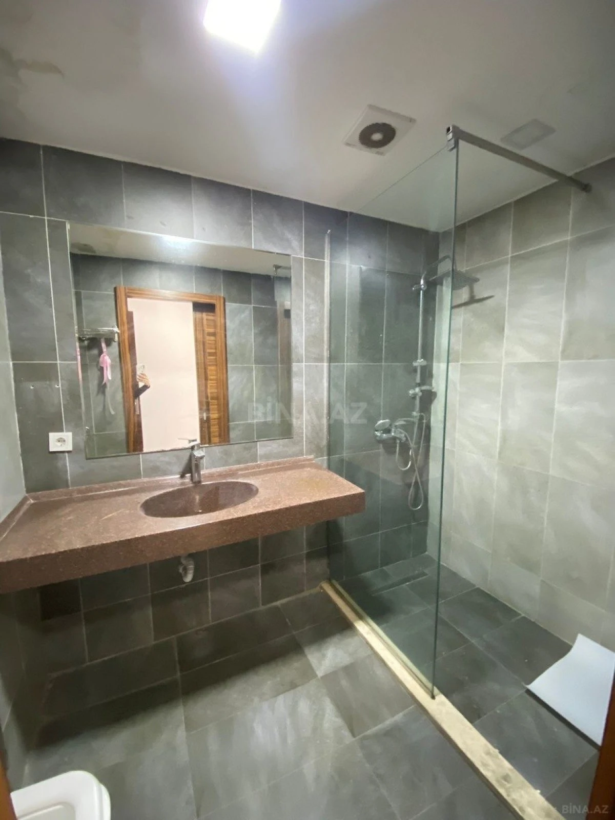 Kirayə verilir 1 otaqlı ofis 32 m²