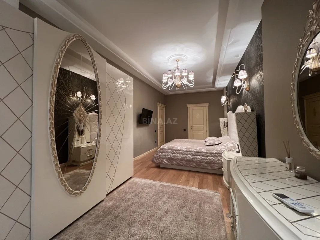 Kirayə verilir 4 otaqlı mənzil 230 m²