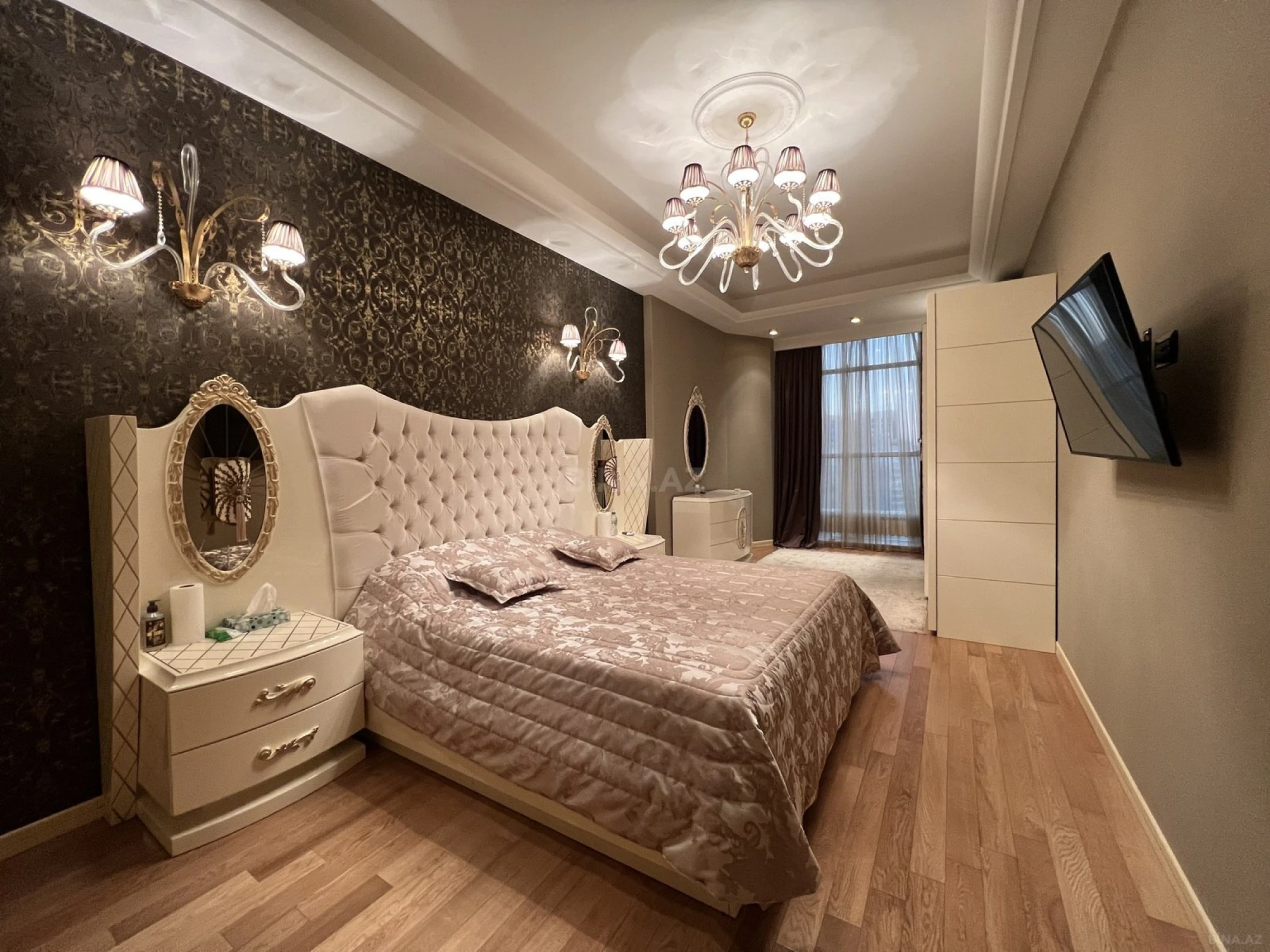 Kirayə verilir 4 otaqlı mənzil 230 m²