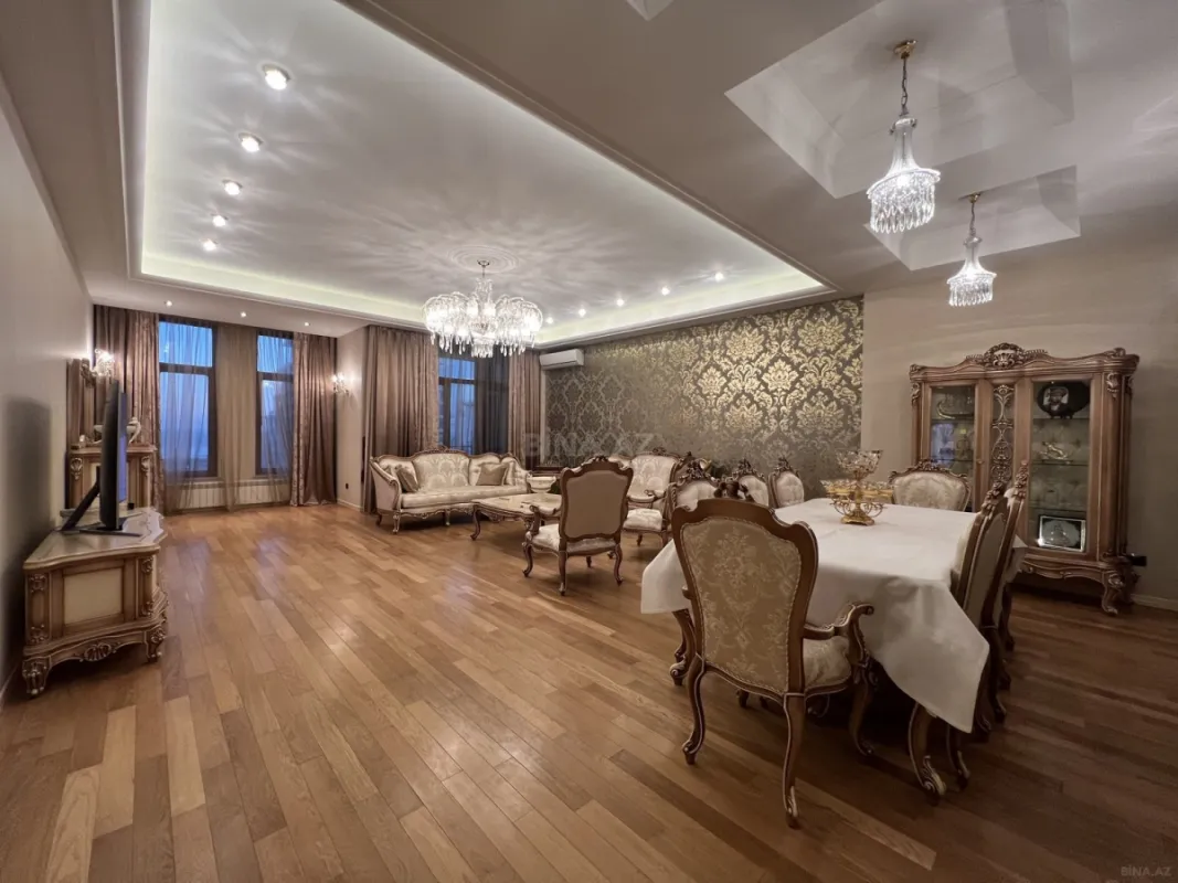Kirayə verilir 4 otaqlı mənzil 230 m²