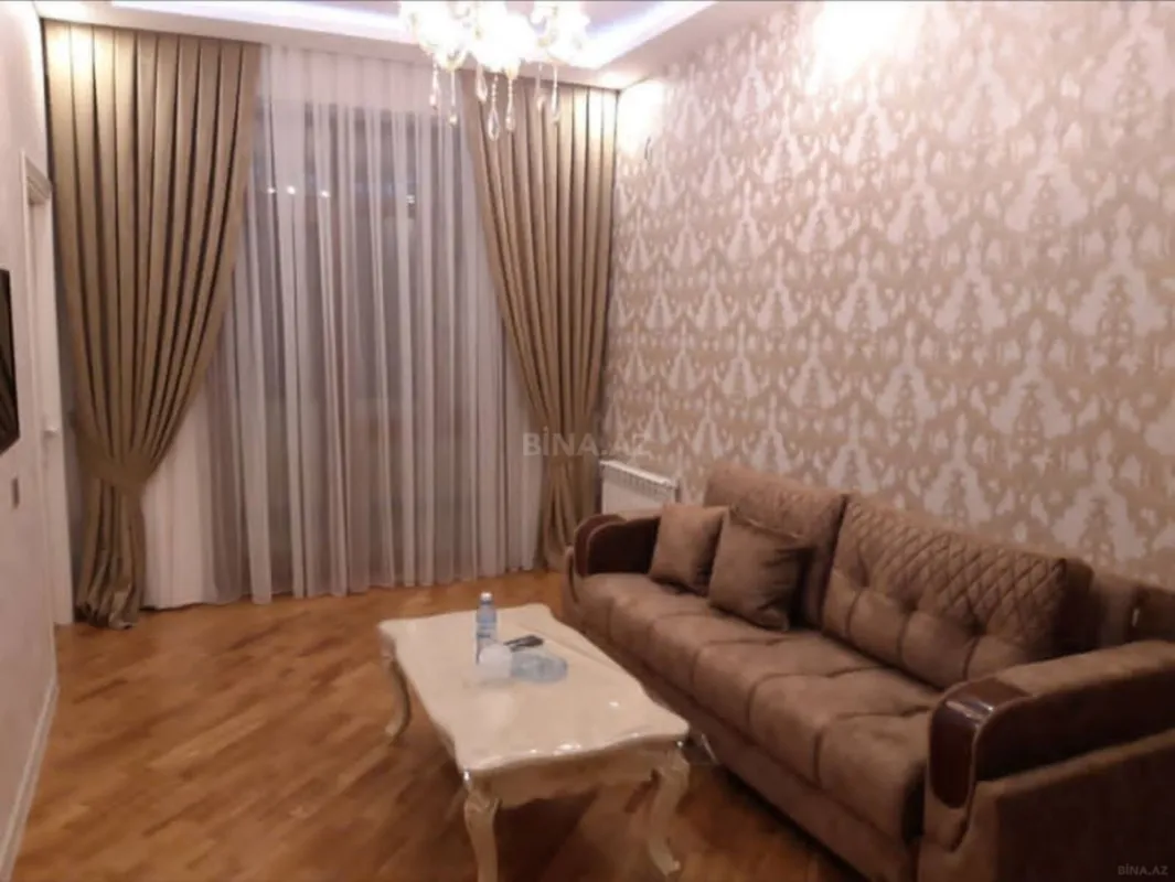 Kirayə verilir 2 otaqlı mənzil 60 m²