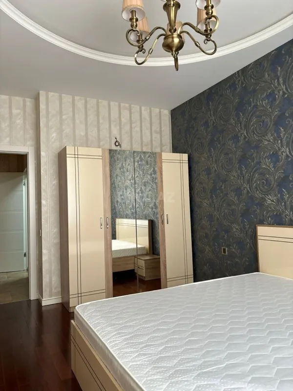 Kirayə verilir 3 otaqlı mənzil 95 m²