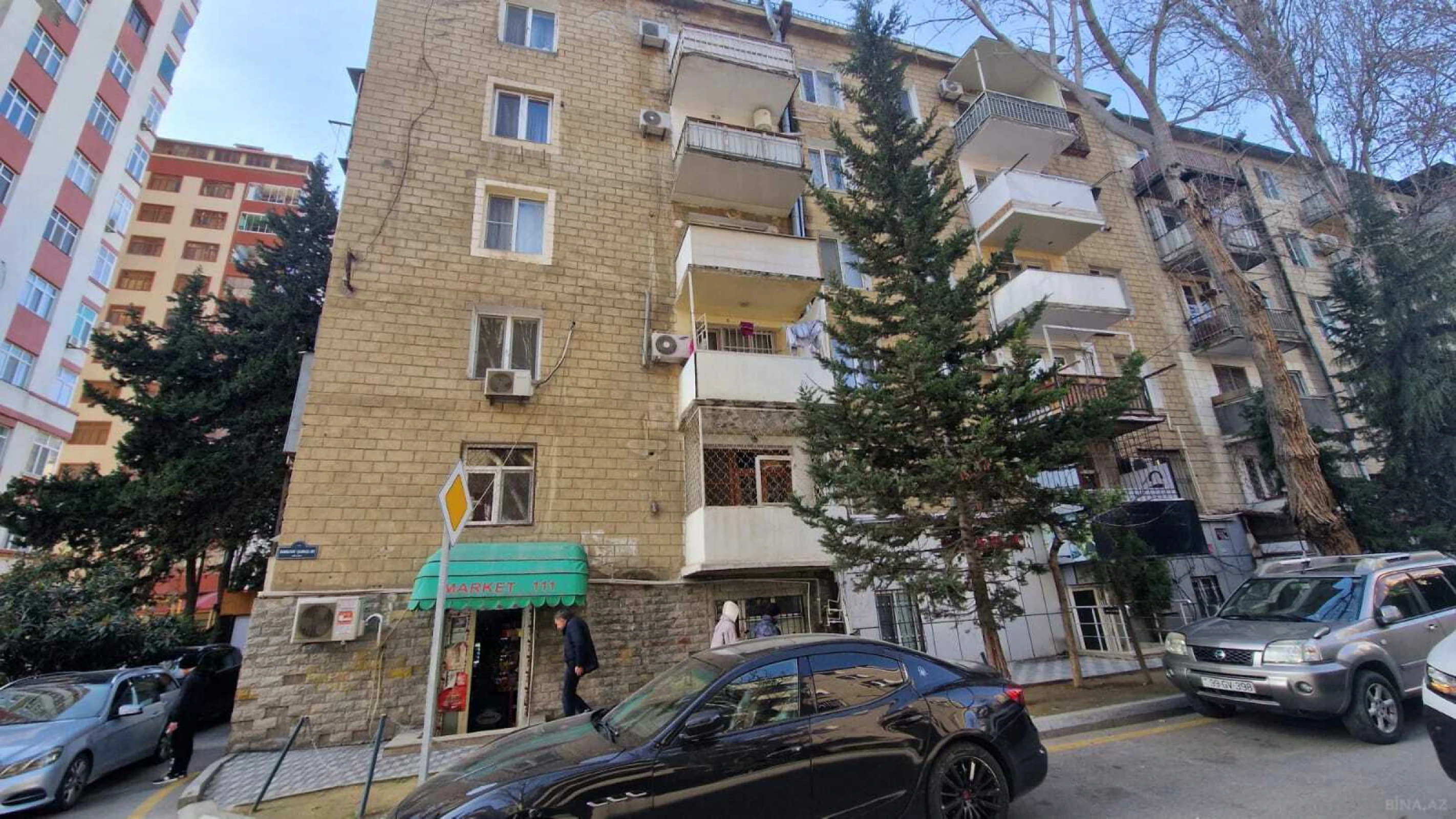 Satılır 2 otaqlı mənzil 43 m²