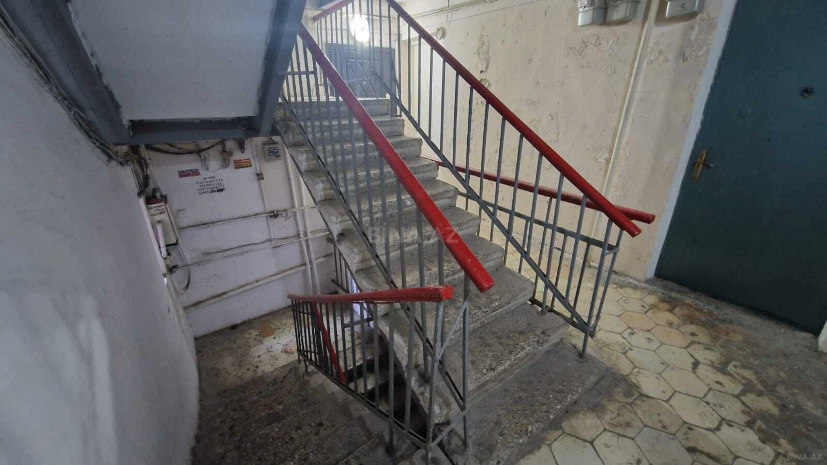 Satılır 2 otaqlı mənzil 43 m²