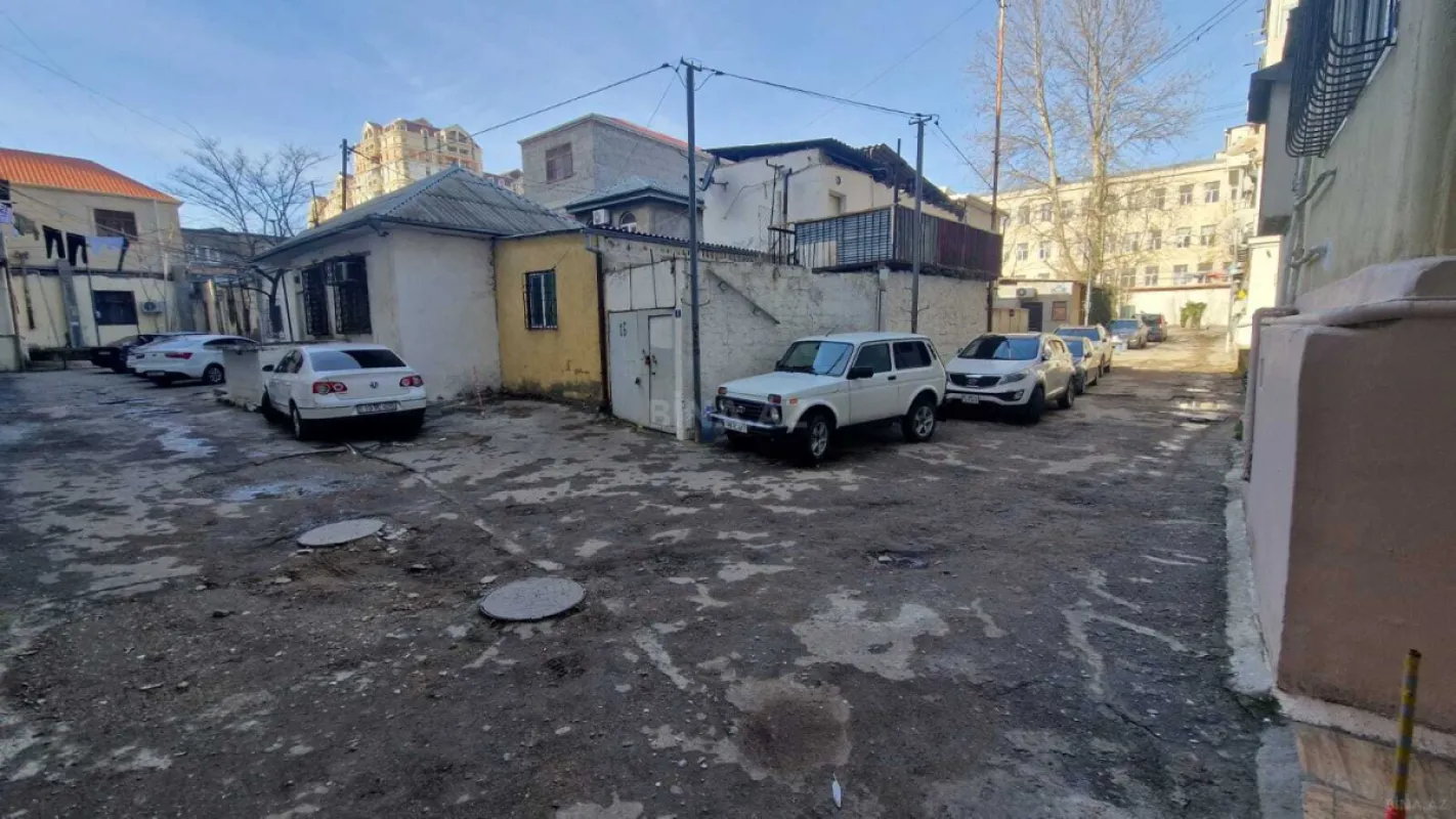 Satılır 2 otaqlı mənzil 43 m²