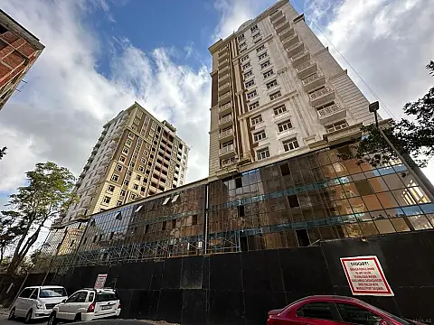 Satılır 4 otaqlı mənzil 178 m² — Bakı, Yasamal 4 otaq 178.00 m²