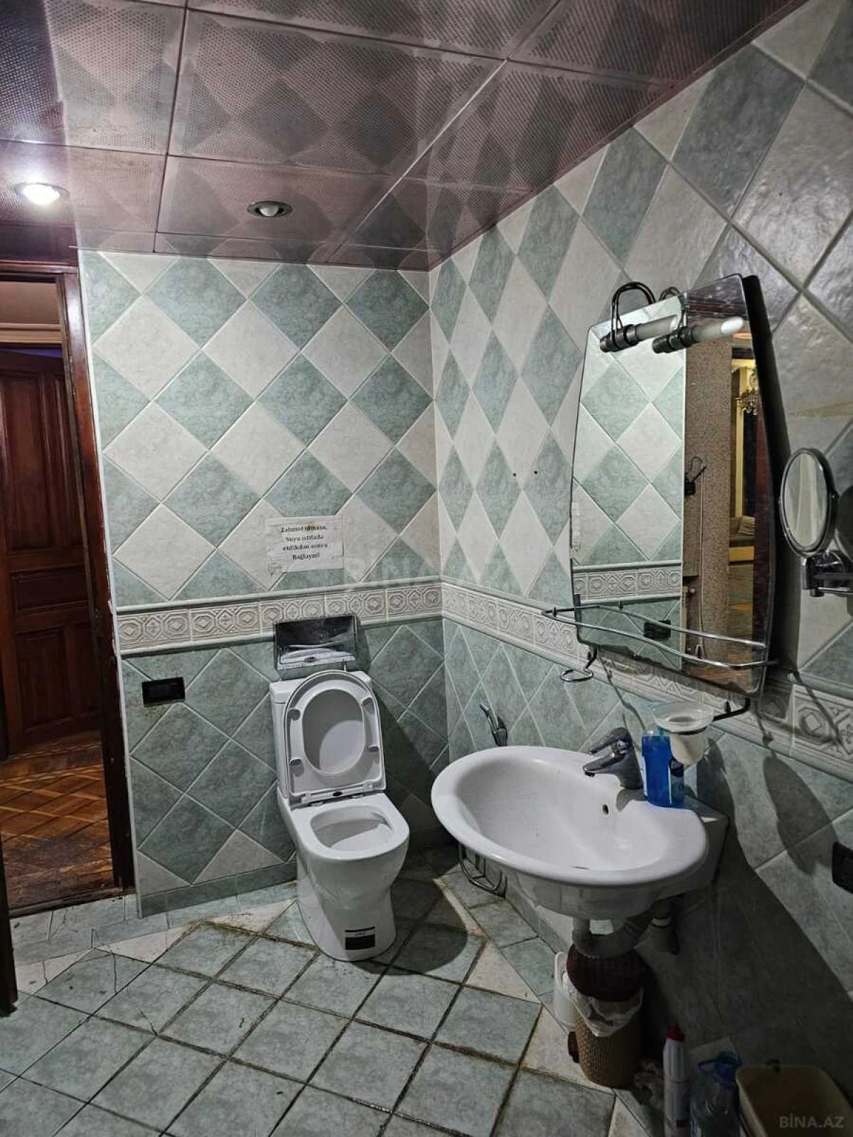 Satılır 6 otaqlı mənzil 250 m²