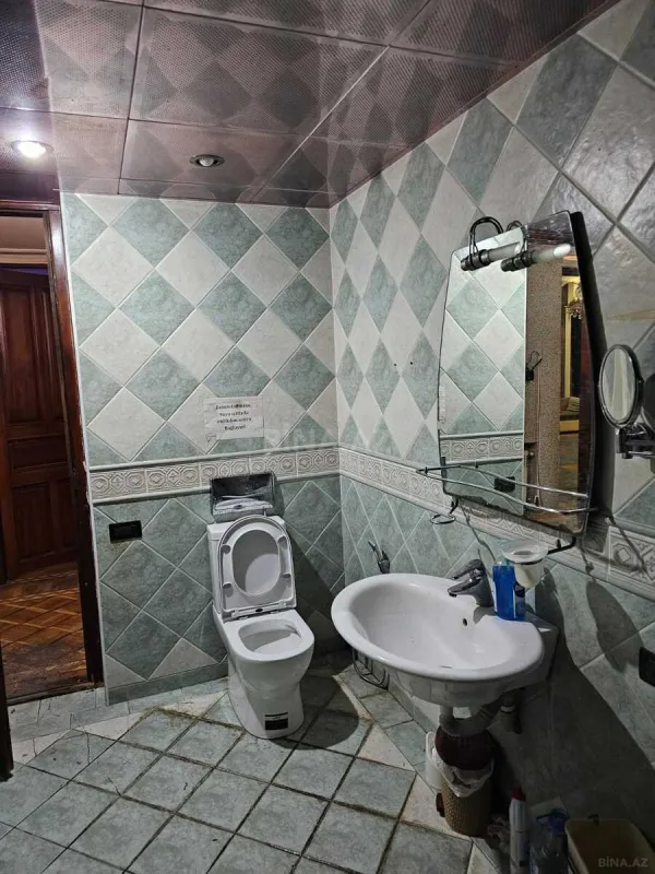 Satılır 6 otaqlı mənzil 250 m²