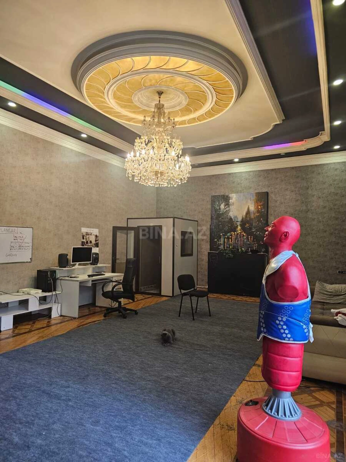 Satılır 6 otaqlı mənzil 250 m²