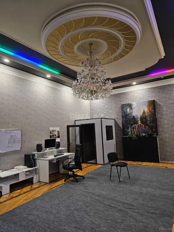 Satılır 6 otaqlı mənzil 250 m²