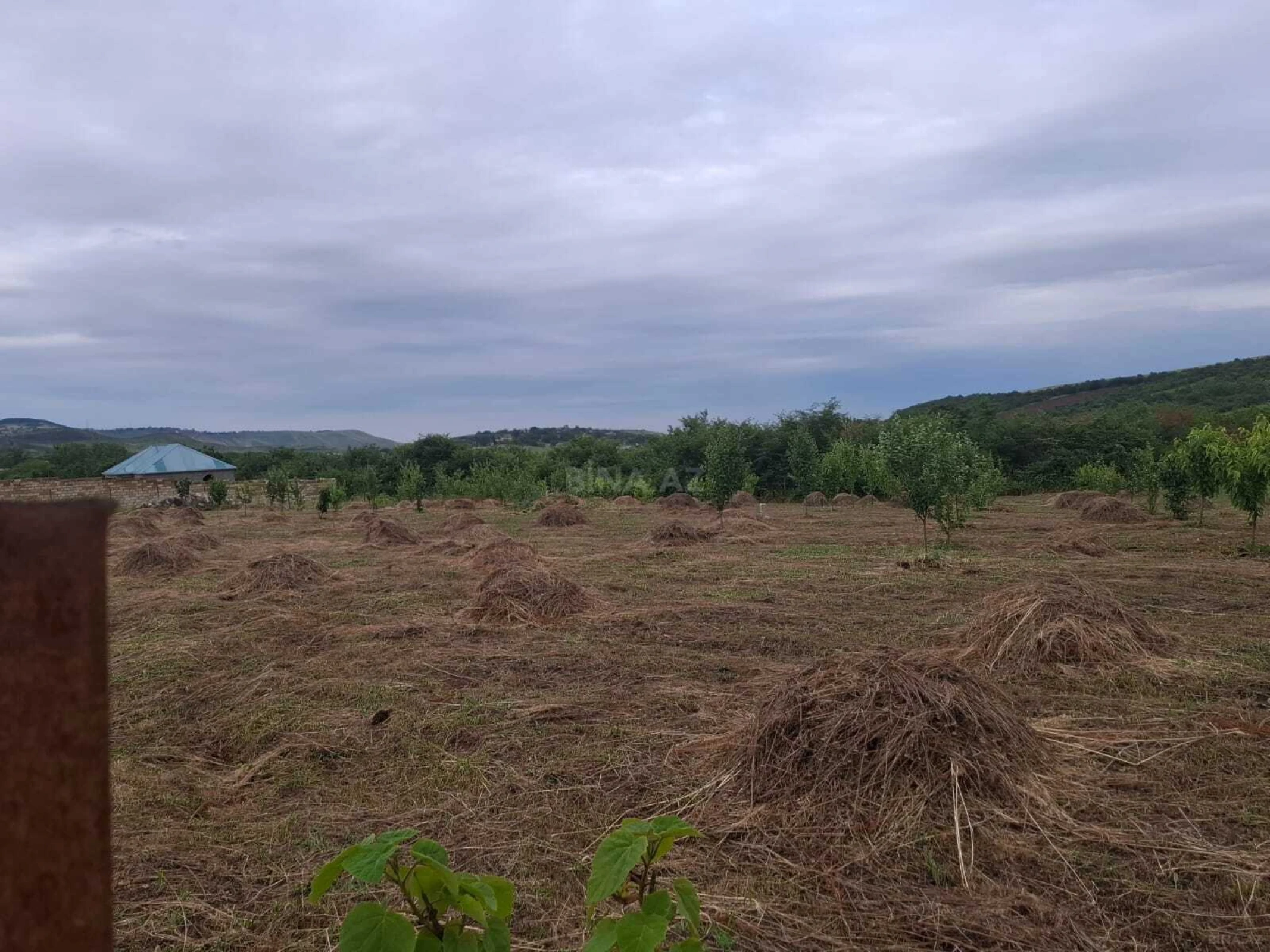 Satılır torpaq sahəsi 12 m²