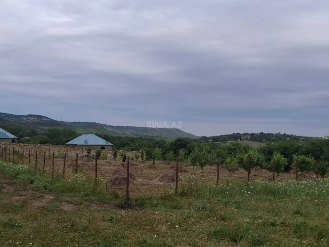 Satılır torpaq sahəsi 12 m²